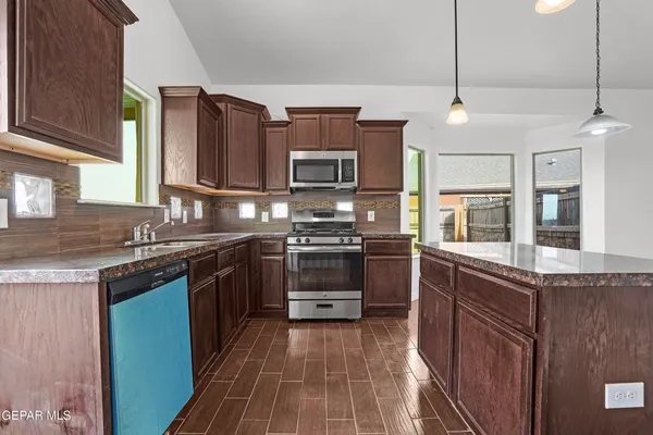$234,990 | 7101 North Skies, El Paso, TX 79934