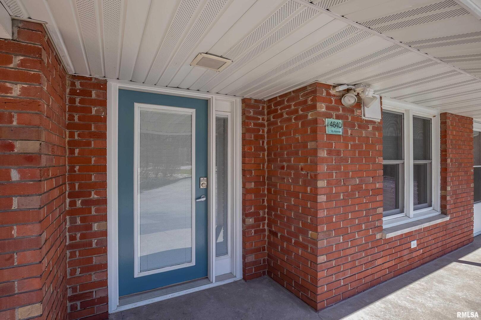 4640 5th Avenue Moline, IL 61265 - Photo 12 of 44