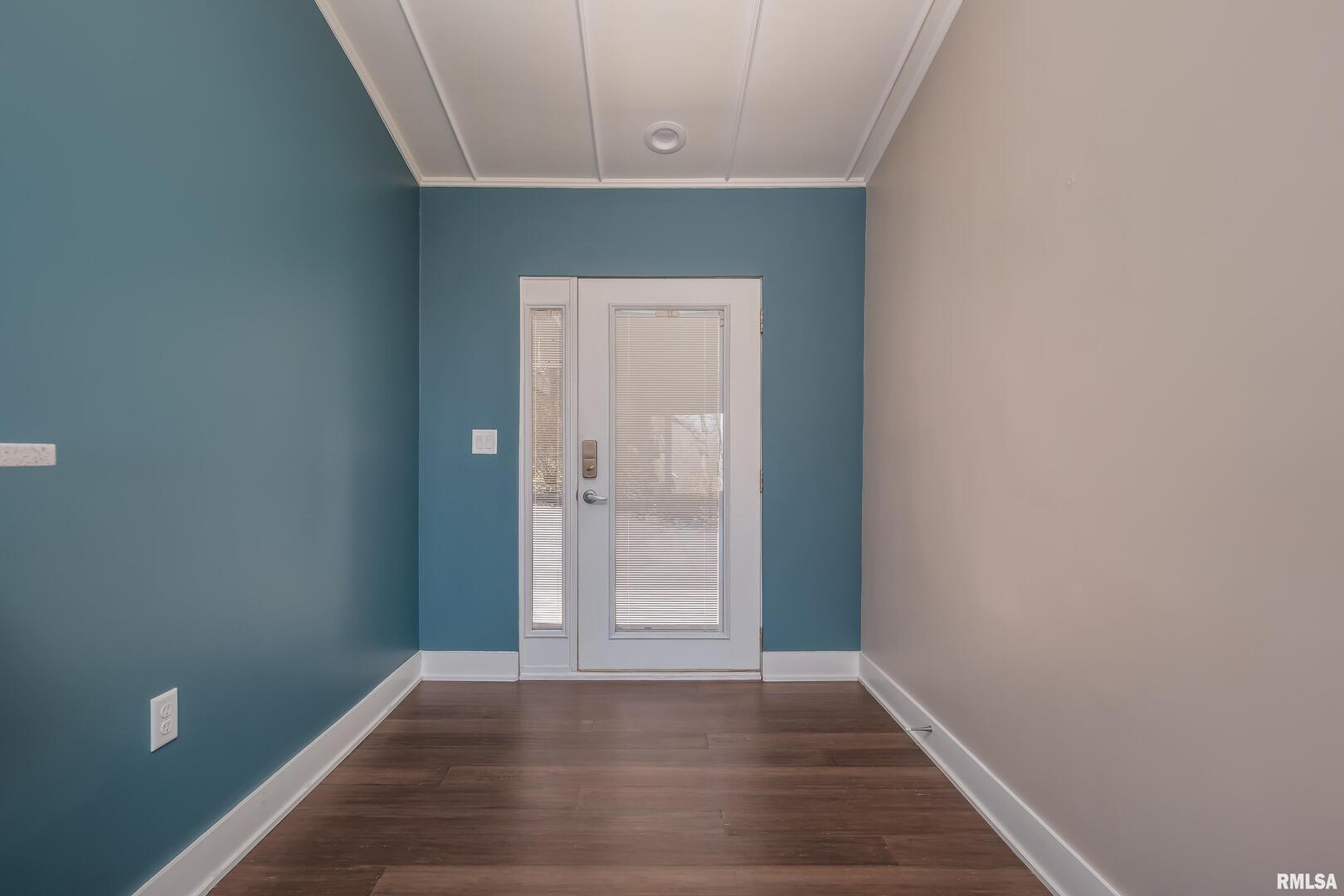 4640 5th Avenue Moline, IL 61265 - Photo 13 of 44