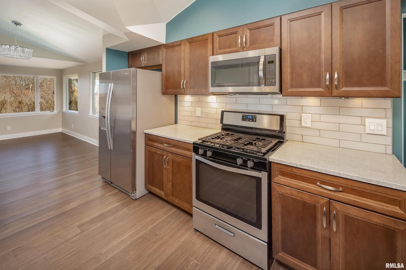 4640 5th Avenue Moline, IL 61265 - Photo 24 of 44