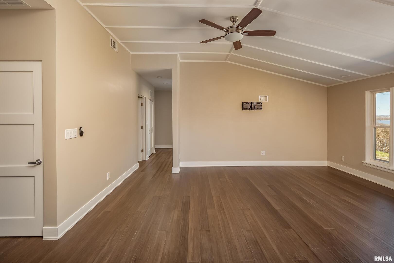 4640 5th Avenue Moline, IL 61265 - Photo 25 of 44