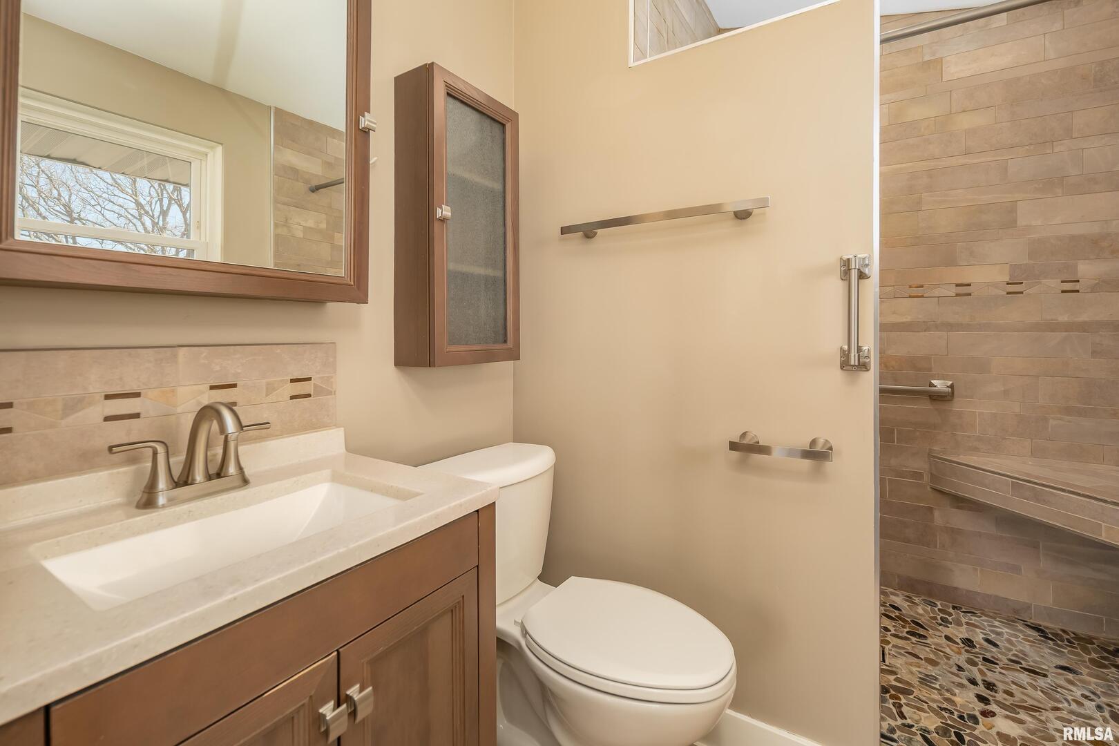 4640 5th Avenue Moline, IL 61265 - Photo 29 of 44