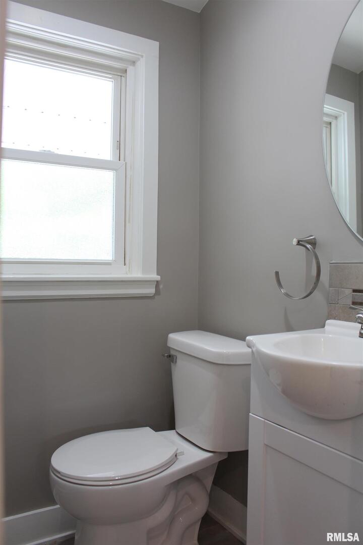 4640 5th Avenue Moline, IL 61265 - Photo 43 of 44