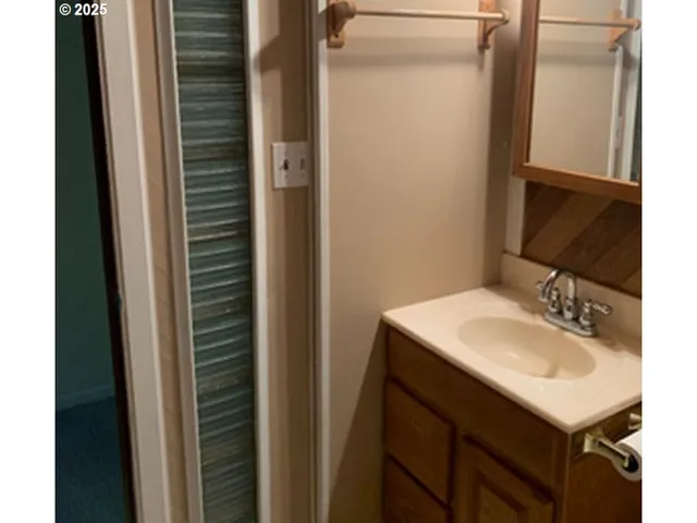 $750,000 | 93099 Marcola Road, Marcola, OR 97454