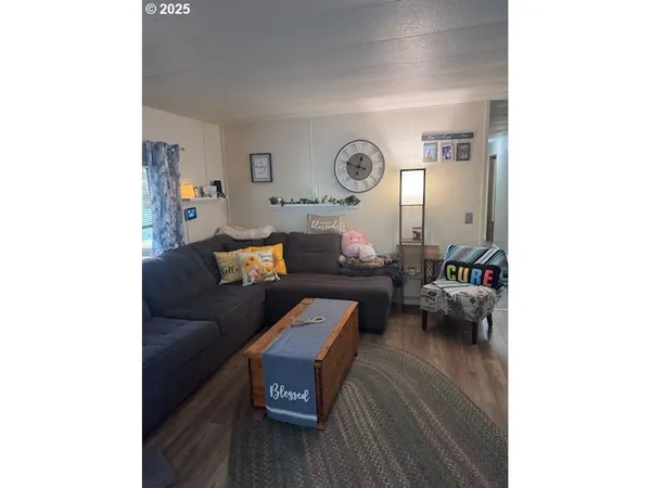 $677,000 | 93099 Marcola Road, Marcola, OR 97454