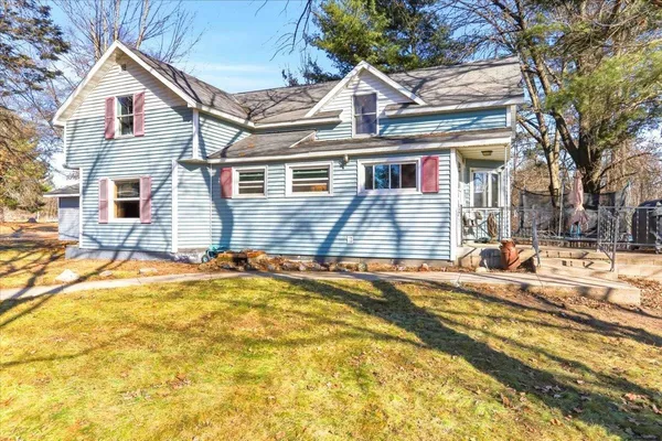 $164,900 | 181 West 6th Street, Friendship, WI 53934