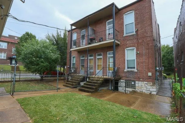 $825 | 3201 Utah Street, St. Louis, MO 63118