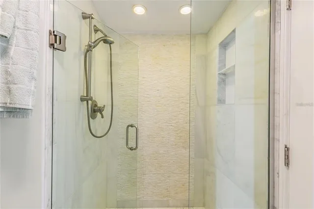 $6,000 | 440 South Gulfview Boulevard, Unit 1705, Clearwater Beach, FL 33767