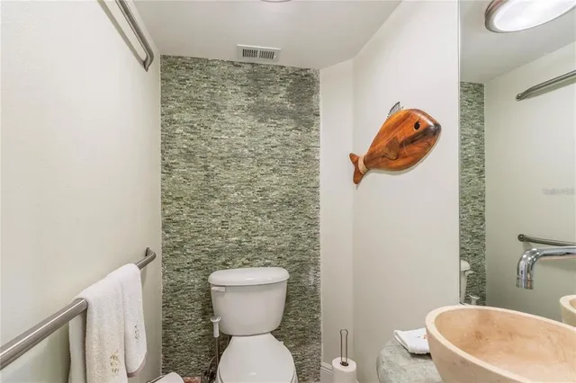 $6,000 | 440 South Gulfview Boulevard, Unit 1705, Clearwater Beach, FL 33767