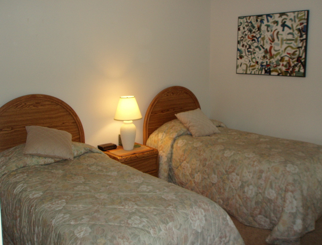 4700 Sandyland Road, Unit 25 Carpinteria, CA 93013 - Photo 8 of 11 Bedroom 2