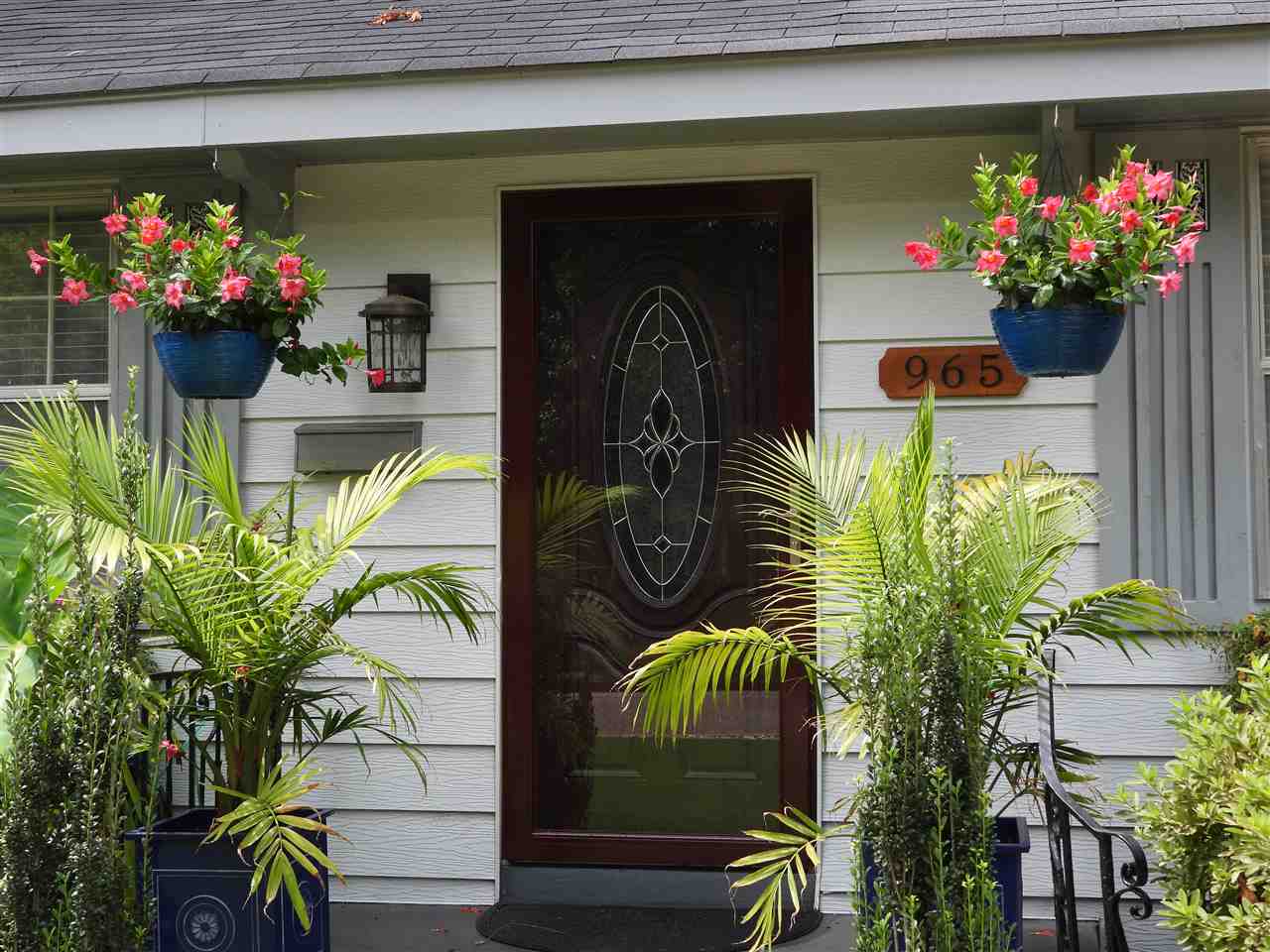 965 Tatum Road Memphis, TN 38122 - Photo 1 of 23 The most beautiful home welcomes you!