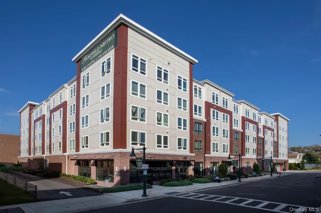 $3,420 | 119 Searing Avenue, Unit S115, Mineola, NY 11501