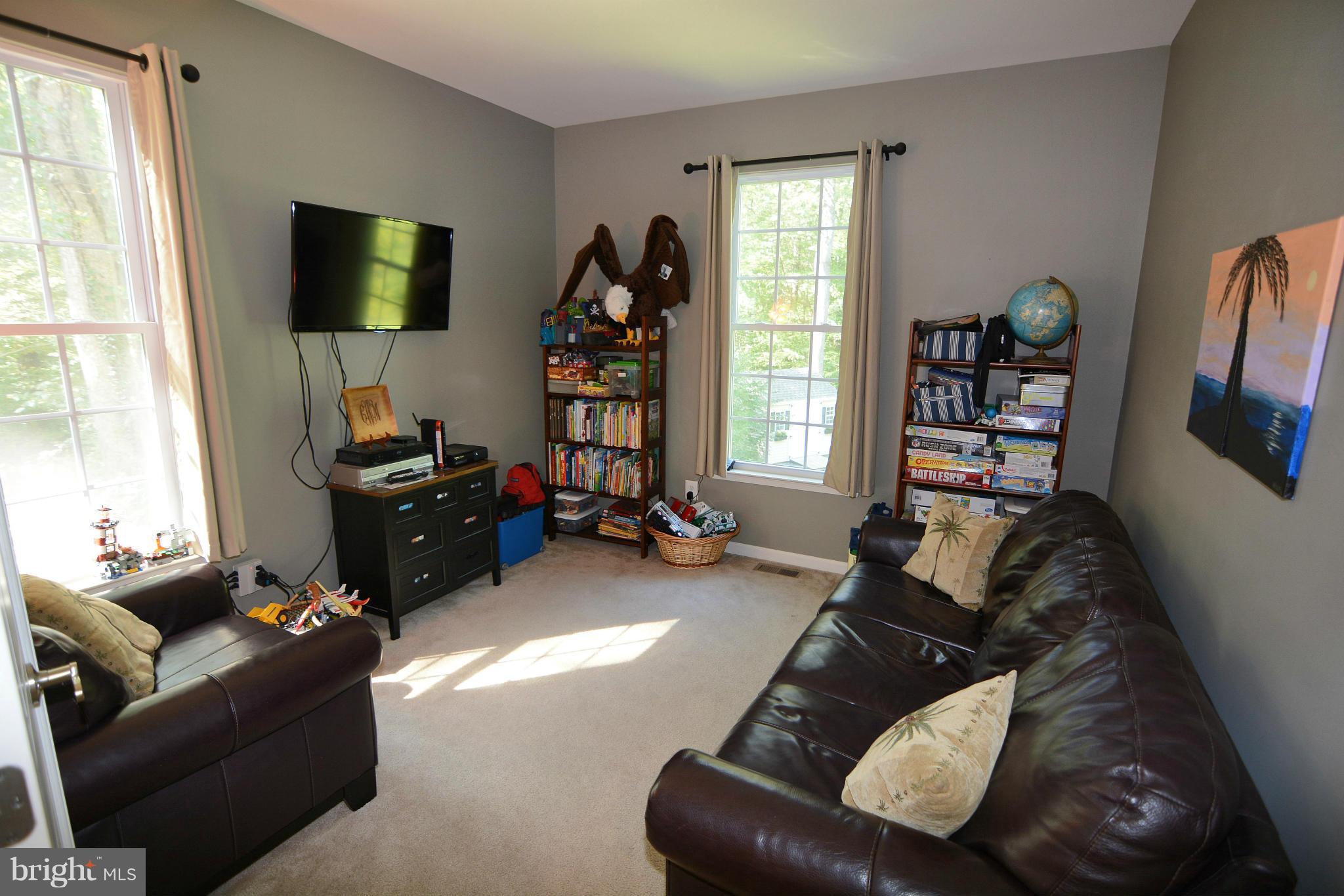 10 Old Mill Bottom Road North Annapolis, MD 21409 - Photo 11 of 30 Cozy den on the main level.