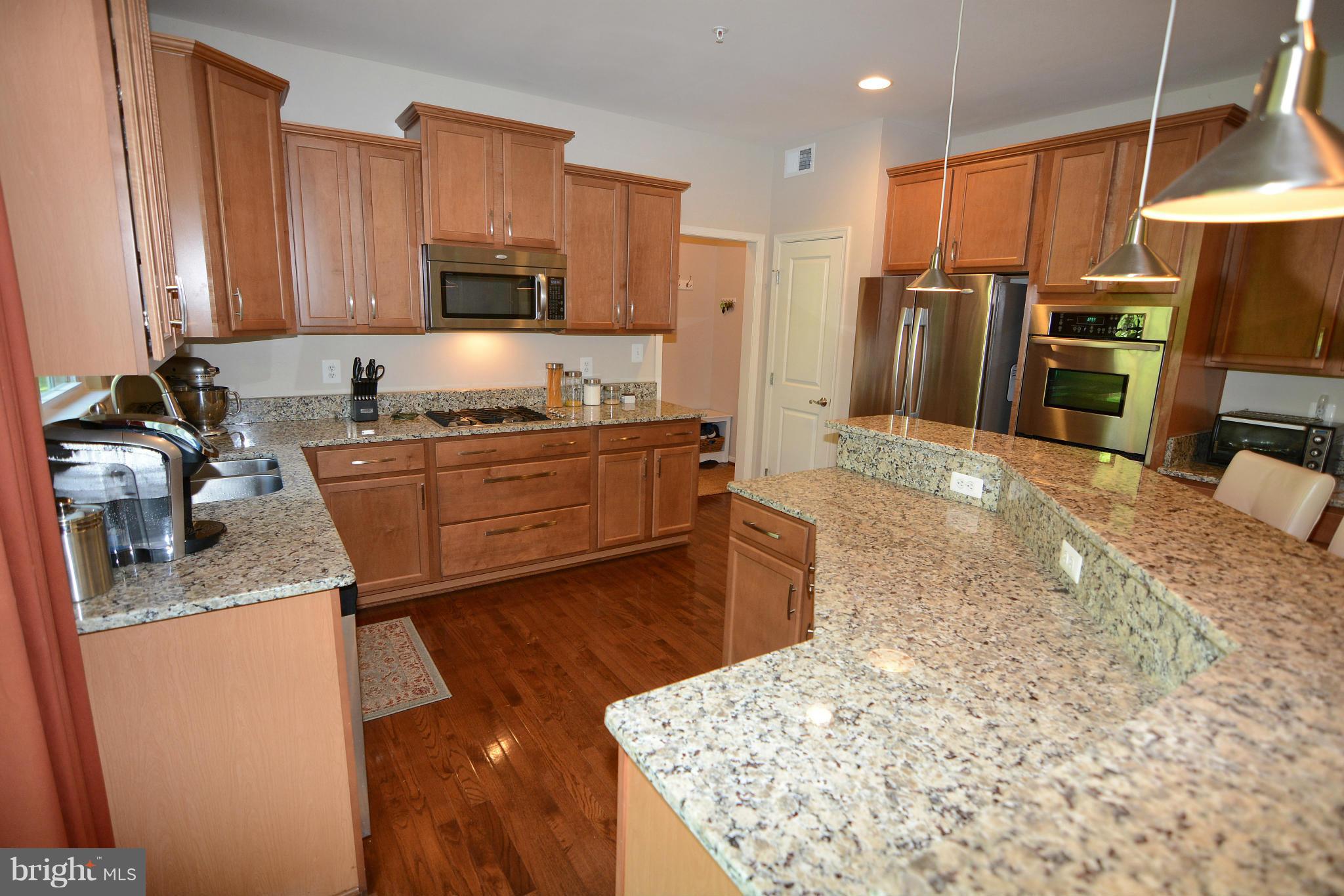 10 Old Mill Bottom Road North Annapolis, MD 21409 - Photo 3 of 30 Stunning kitchen with granite counters!