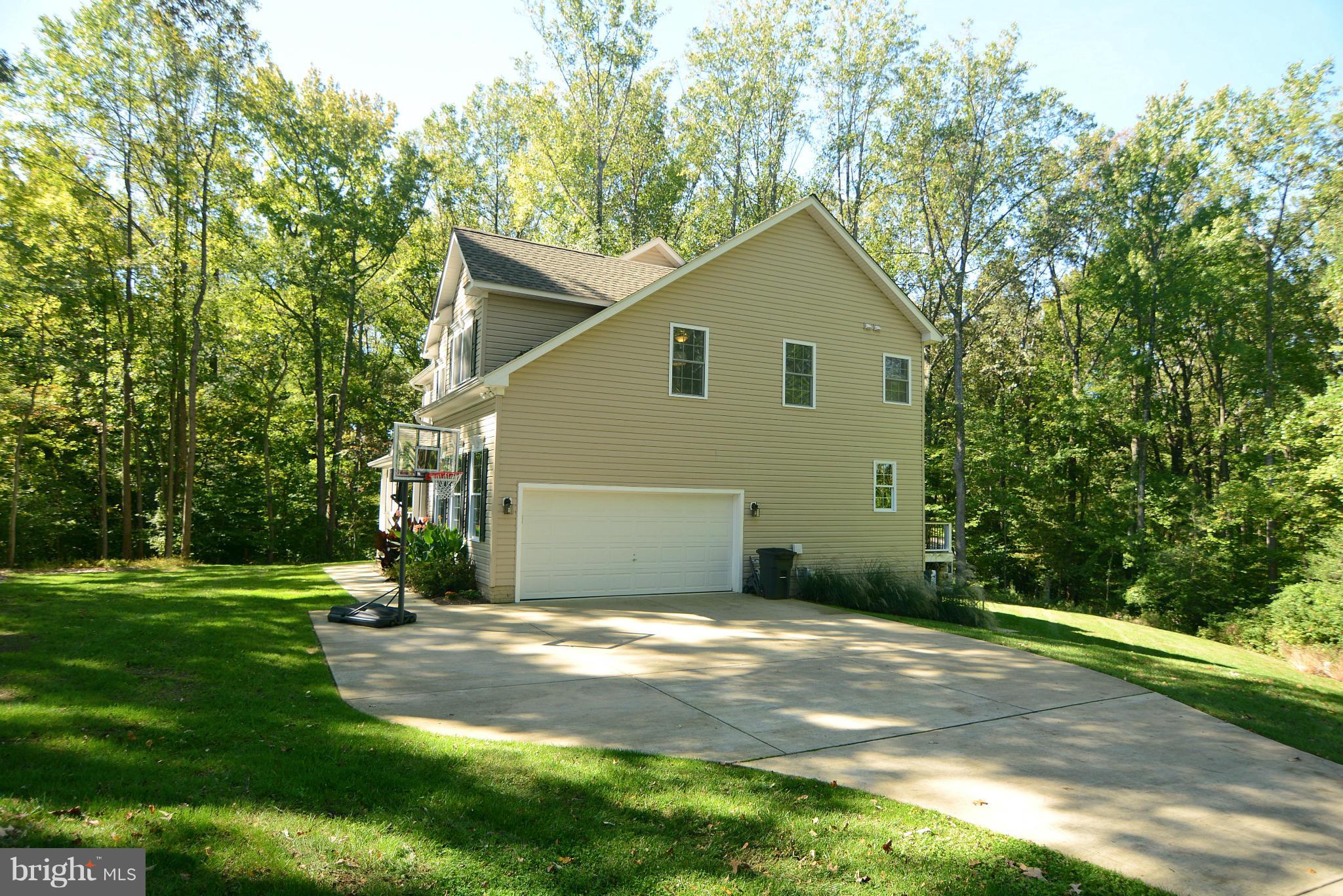 10 Old Mill Bottom Road North Annapolis, MD 21409 - Photo 27 of 30 Attached 2 car garage