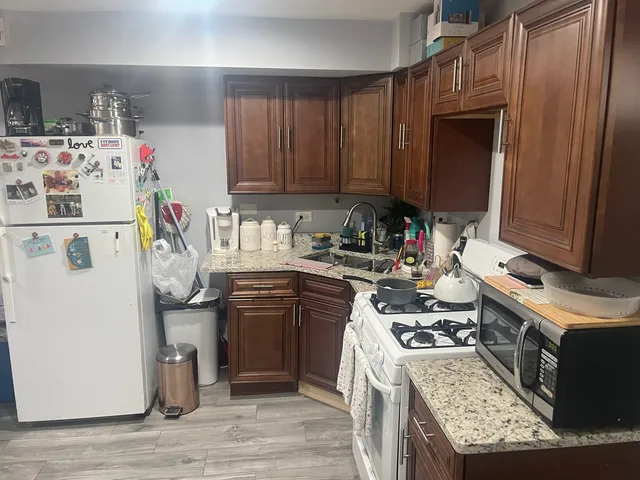 $359,900 | 2213 South Oakley Avenue, Chicago, IL 60608