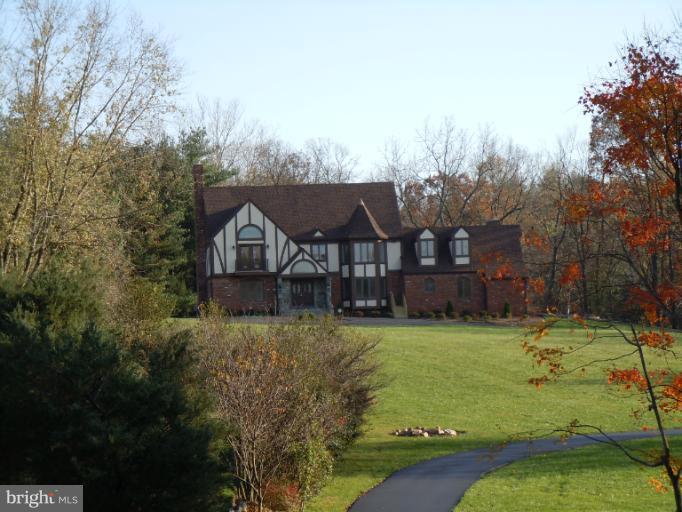 1112 Hawlings Road Brookeville, MD 20833 - Photo 11 of 30 Exterior (Front)