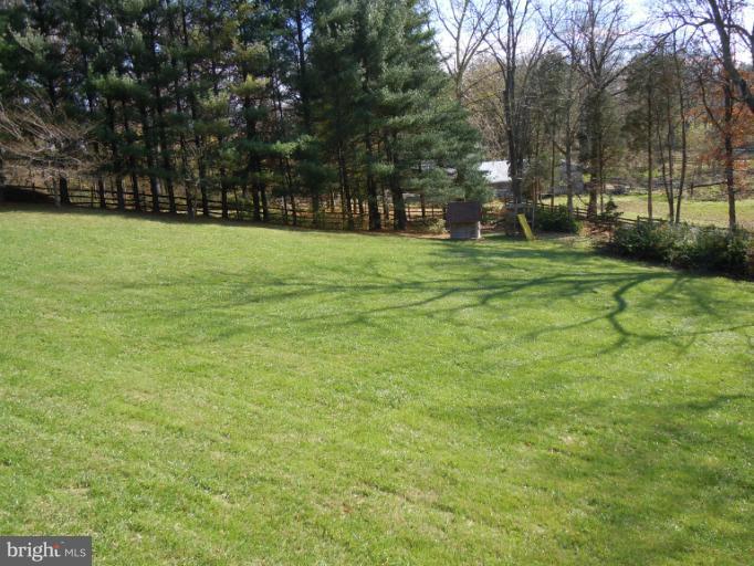 1112 Hawlings Road Brookeville, MD 20833 - Photo 15 of 30 View