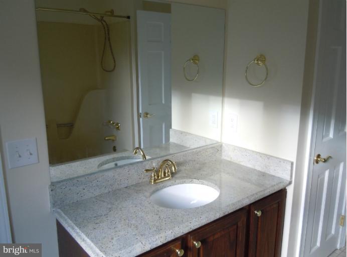 1112 Hawlings Road Brookeville, MD 20833 - Photo 27 of 30 Bath