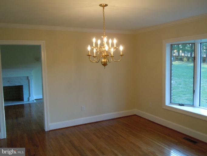 1112 Hawlings Road Brookeville, MD 20833 - Photo 5 of 30 Dining Room