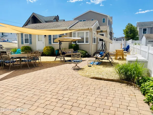 $4,500 | 118 Guyer Avenue, Unit FRONT & REAR COMBINED, Lavallette, NJ 08735