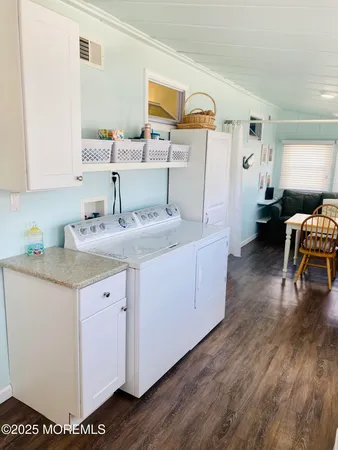 $4,500 | 118 Guyer Avenue, Unit FRONT & REAR COMBINED, Lavallette, NJ 08735