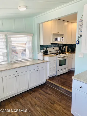 $4,500 | 118 Guyer Avenue, Unit FRONT & REAR COMBINED, Lavallette, NJ 08735