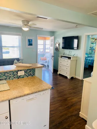 $4,500 | 118 Guyer Avenue, Unit FRONT & REAR COMBINED, Lavallette, NJ 08735