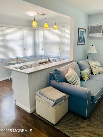 $4,500 | 118 Guyer Avenue, Unit FRONT & REAR COMBINED, Lavallette, NJ 08735