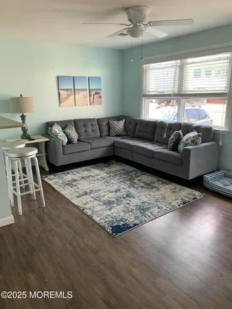 $4,500 | 118 Guyer Avenue, Unit FRONT & REAR COMBINED, Lavallette, NJ 08735