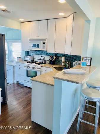 $4,500 | 118 Guyer Avenue, Unit FRONT & REAR COMBINED, Lavallette, NJ 08735