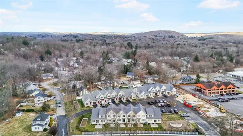 $799,900 | 2040 Crompond Road, Unit 8, Yorktown Heights, NY 10598