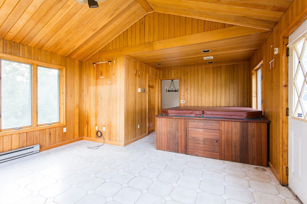1102 E Road Warren, MA 01585 - Photo 23 of 33 Gallery Image 23