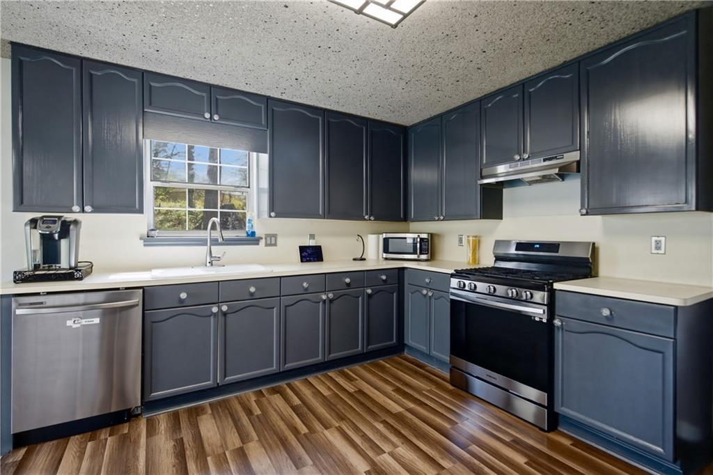 145 Shadybrook Lane Southwest Atlanta, GA 30331 - Photo 20 of 54