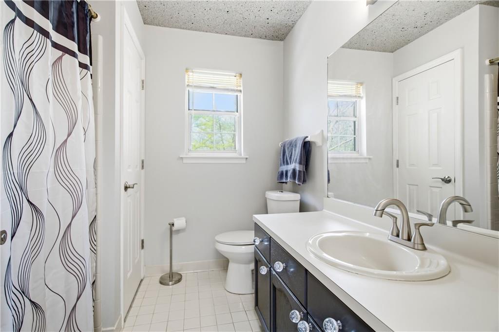 145 Shadybrook Lane Southwest Atlanta, GA 30331 - Photo 34 of 54