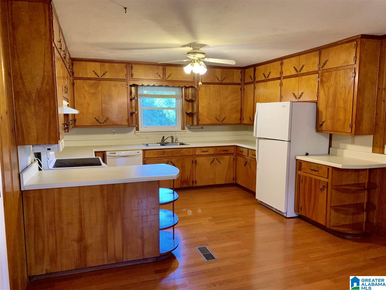 100 Boat Landing Road Oneonta, AL 35121 - Photo 7 of 20