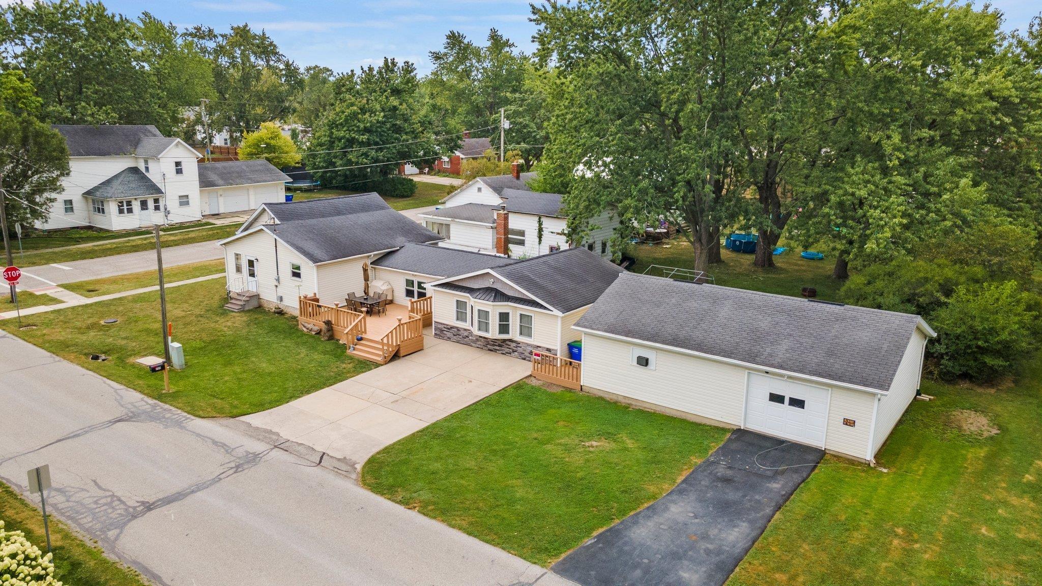 200 Elm Street Butler, IN 46721 - Photo 1 of 29