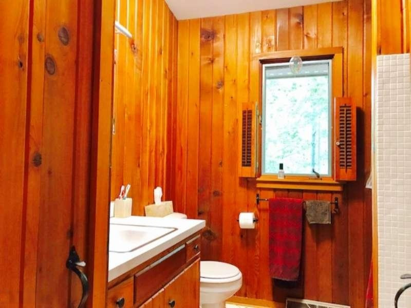 4522 West Fox Farm Road Manistee, MI 49660 - Photo 12 of 31 Main Bath