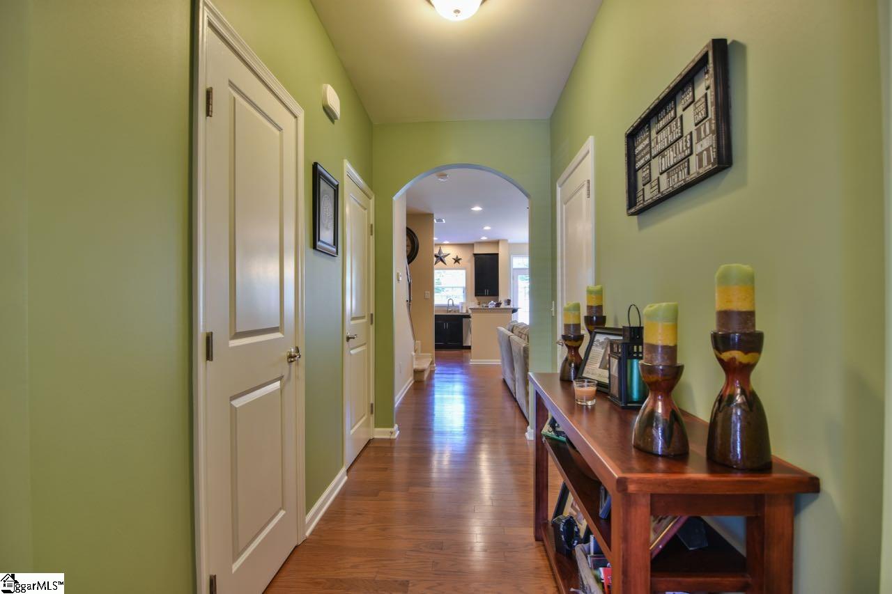 118 Awendaw Way Greenville, SC 29607 - Photo 4 of 27 Gallery Image 4