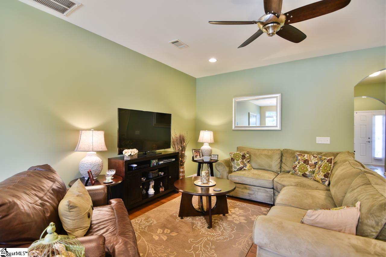 118 Awendaw Way Greenville, SC 29607 - Photo 8 of 27 Gallery Image 8