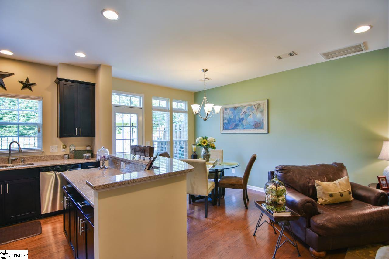 118 Awendaw Way Greenville, SC 29607 - Photo 10 of 27 Gallery Image 10
