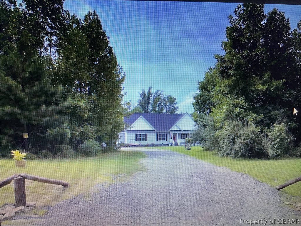 7866 Spring Hill Farm Road East Gloucester, VA 23061 - Photo 4 of 30 Gallery Image 4