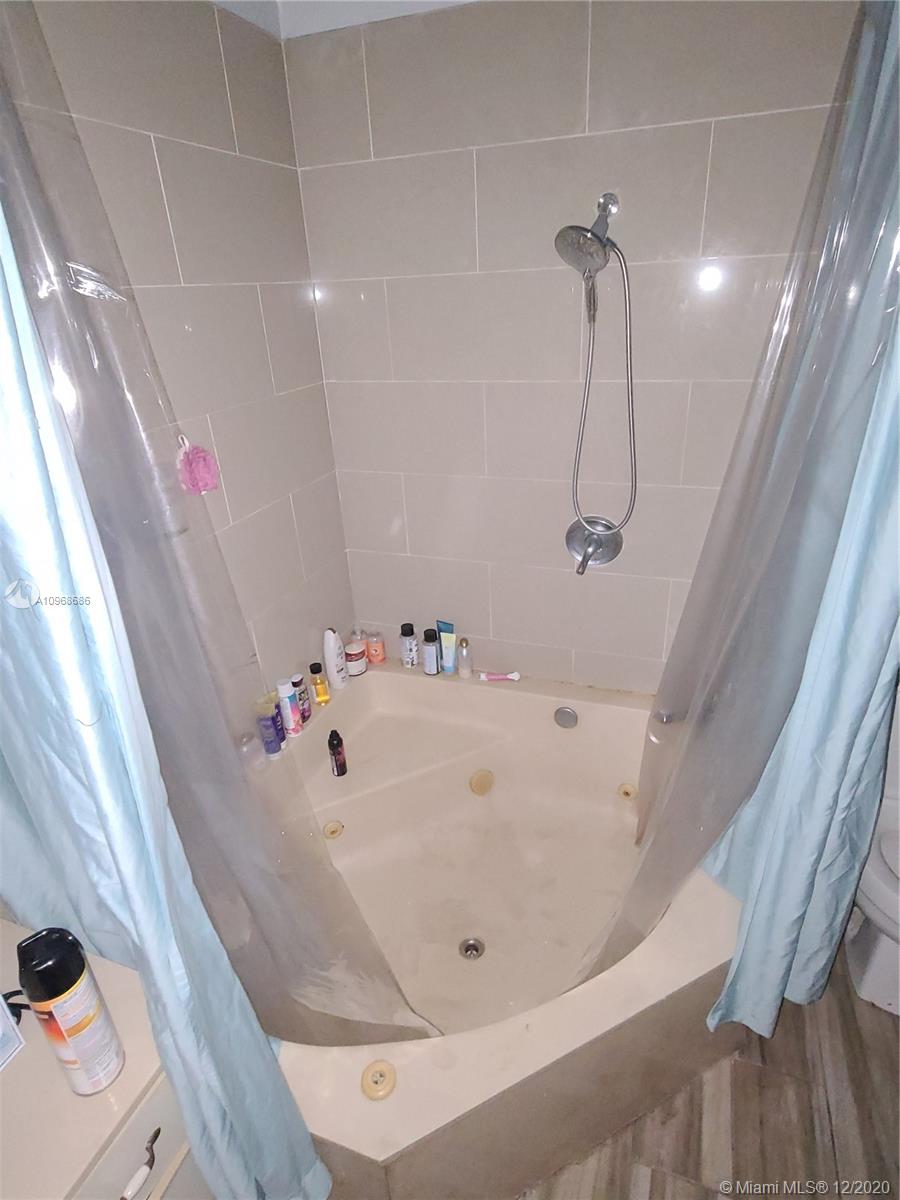 9108 Southwest 21st Street, Unit C Boca Raton, FL 33428 - Photo 11 of 17 Gallery Image 11