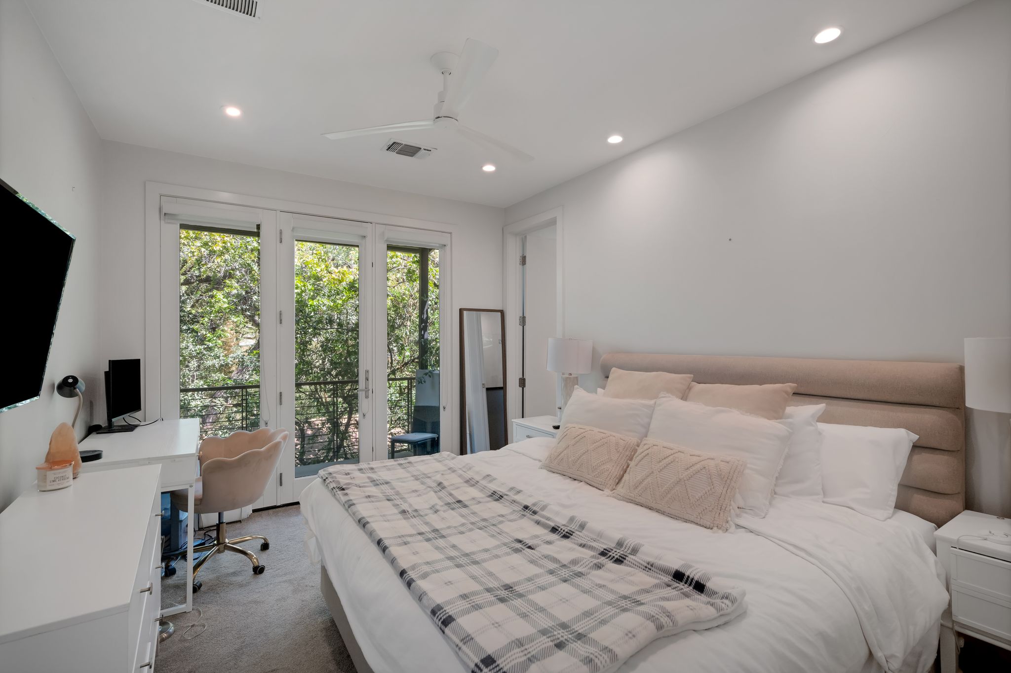 809 Bouldin Avenue Austin, TX 78704 - Photo 33 of 39 Bedroom with a desk, ceiling fan, access to exterior, and recessed lighting