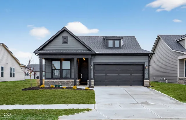 $425,000 | 13316 Roundtop Road, Noblesville, IN 46060