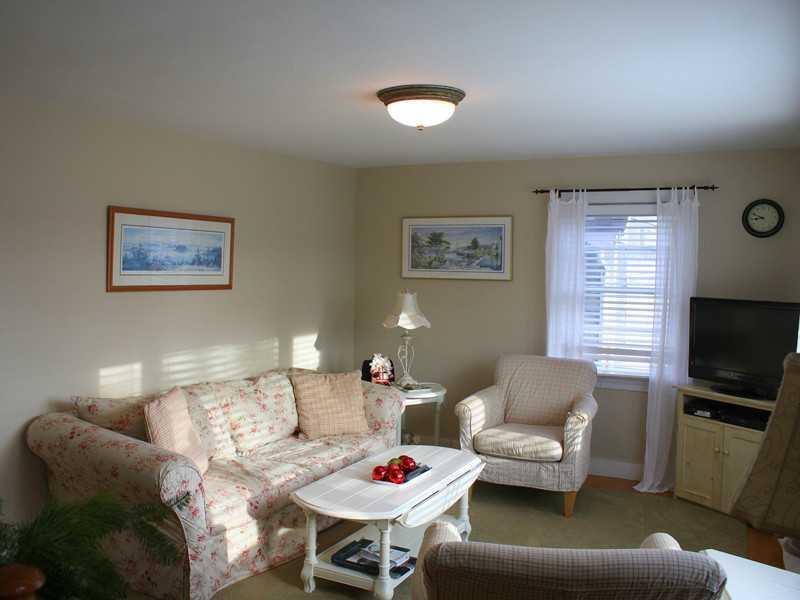 13 Spring Street Camden, ME 04843 - Photo 6 of 21 Living Room.