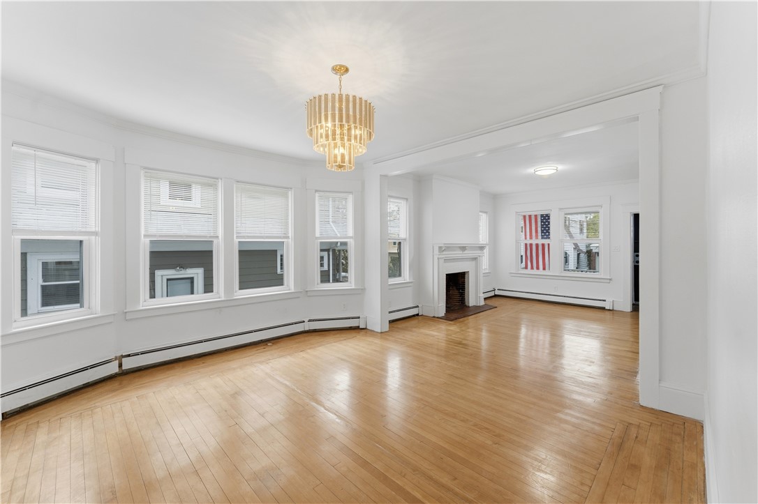 102 Overhill Road Providence, RI 02906 - Photo 6 of 37
