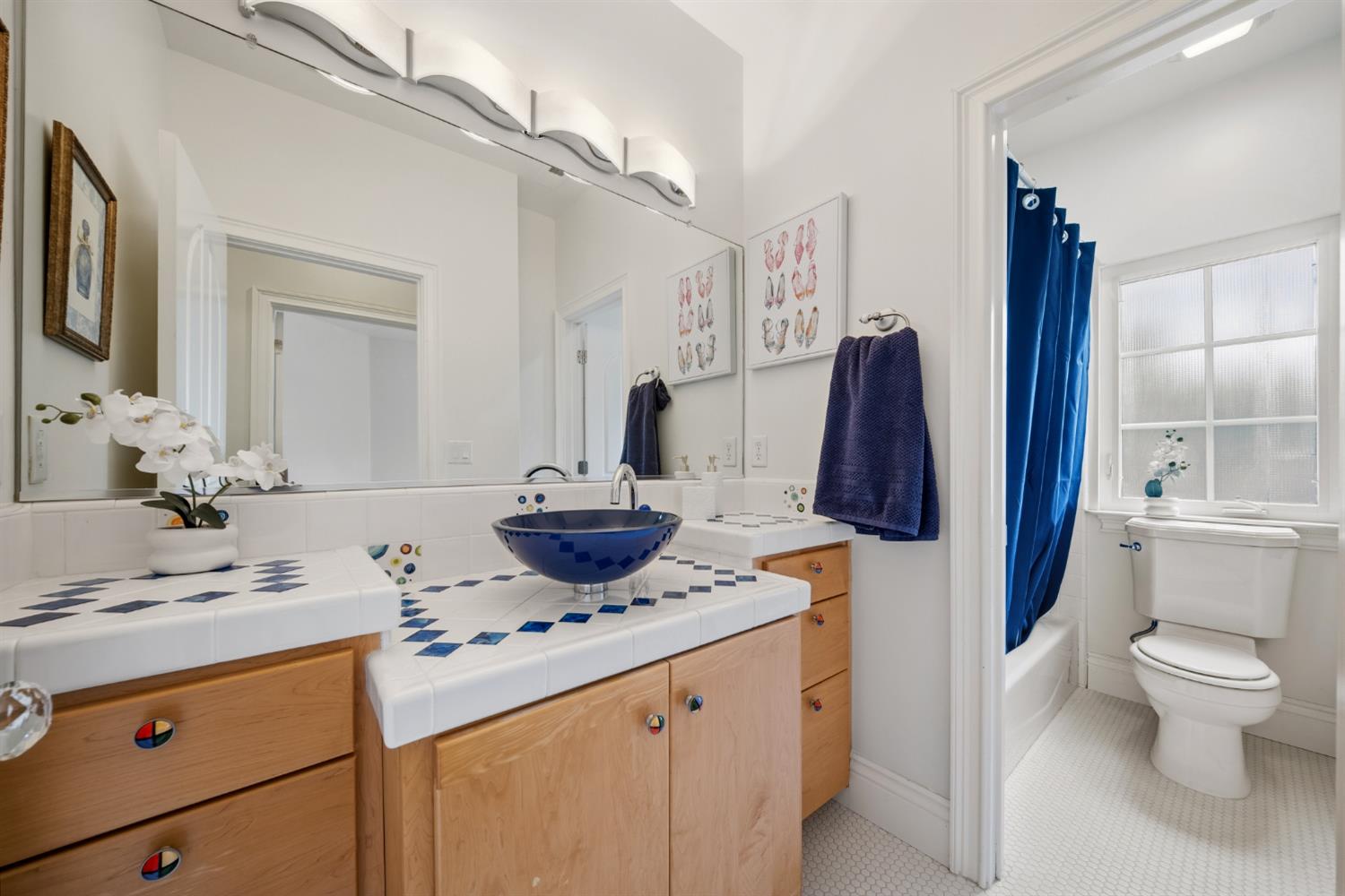 9738 Rim Rock Circle Loomis, CA 95650 - Photo 57 of 97 Upstairs bath #1.