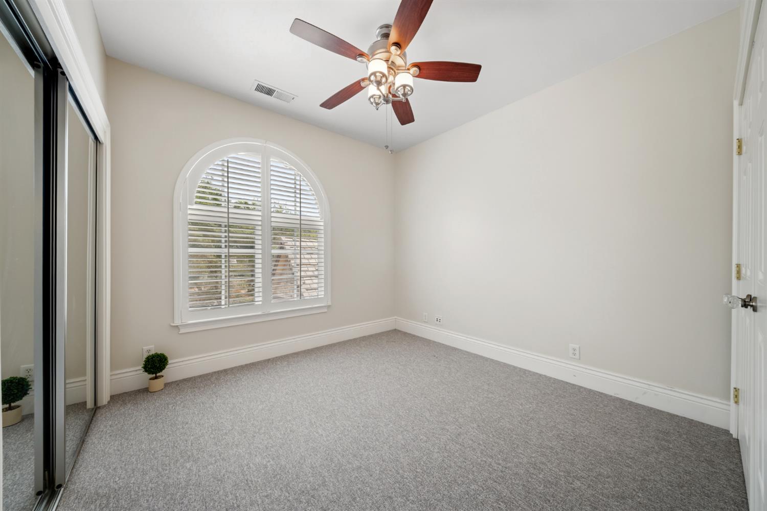 9738 Rim Rock Circle Loomis, CA 95650 - Photo 72 of 97 Upstairs bedroom #4.