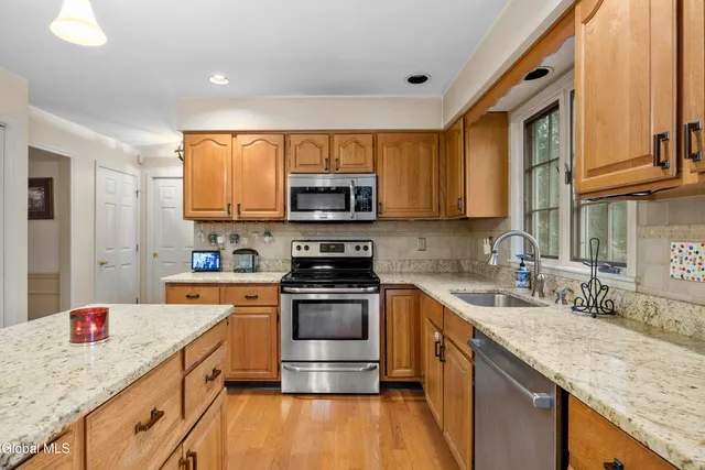 $615,000 | 31 Journey Lane, Bethlehem, NY 12077